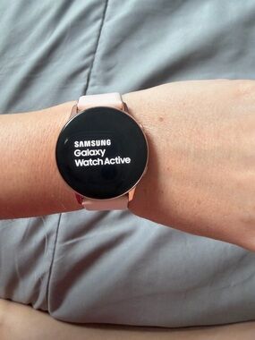 Samsung Galaxy Watch Active - Rose Gold Case with Light Pink Band